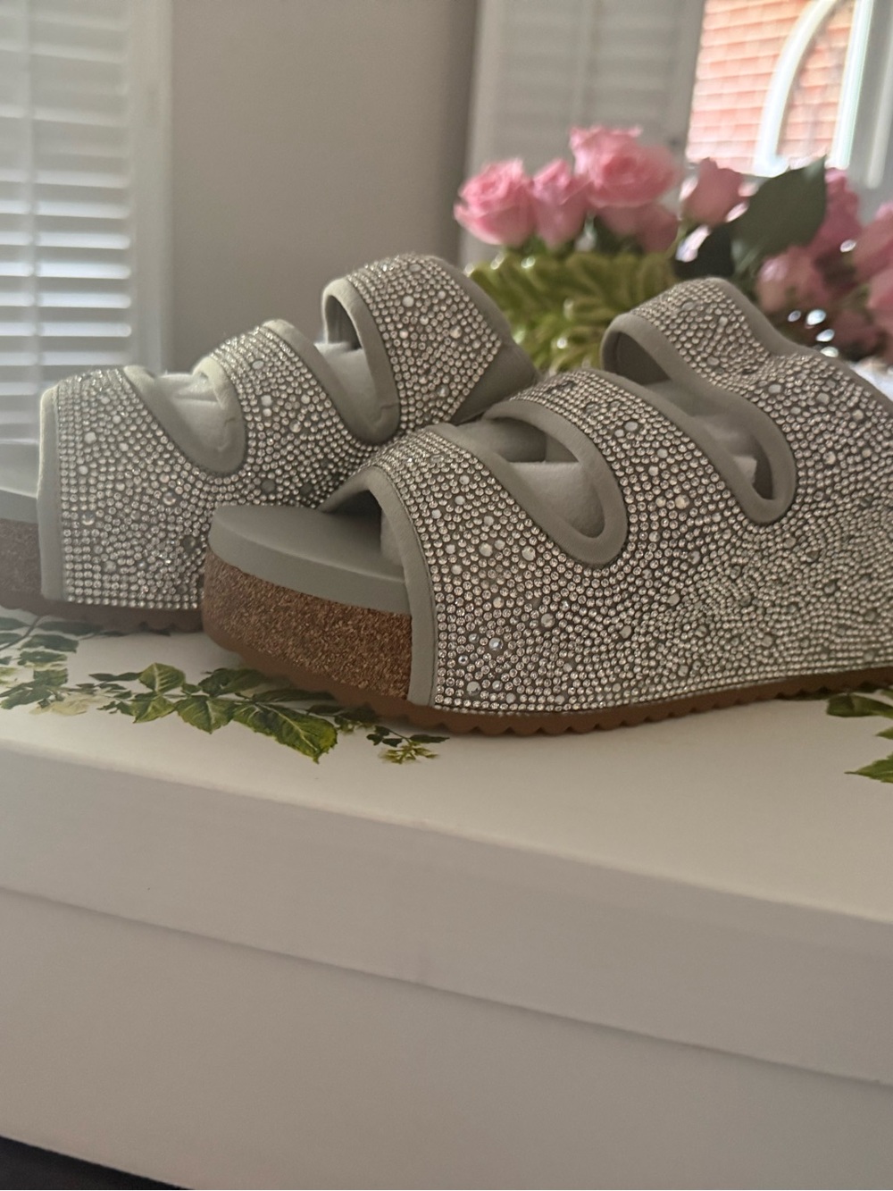 Chelsea & Violet Rhinestone Platform Slides Light Grey - Picture 4 of 8